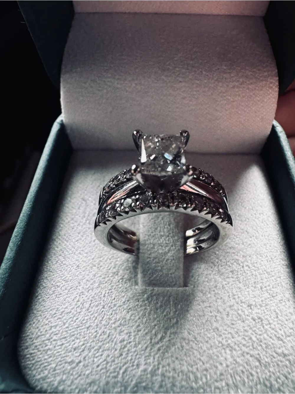 Genuine diamonds Solitaire princess cut Engagement Ring Set